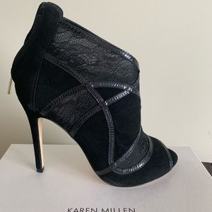 Karen Millen size 9 high heel open toe boots